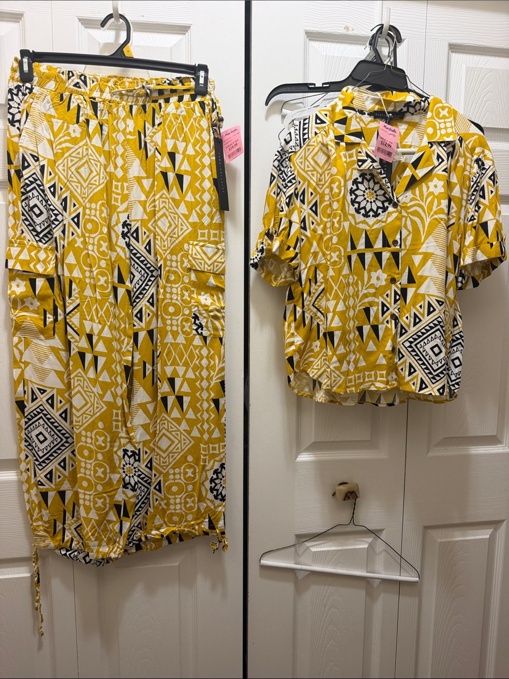 Marshalls Yellow, Black & White Geometric Women’s Shorts Set